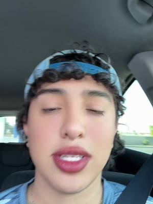 A post by @_ramonvega on TikTok caption: Yo quería el otrooo 🥺#parati #tendencia #miniso #stich 