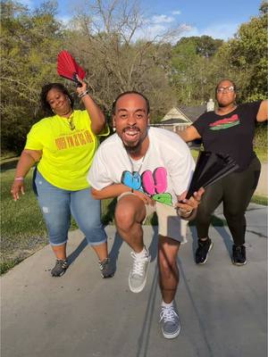 A post by @yeahitstyg on TikTok caption: My family and I finally got our fans OUTSIDEEEEE 🪭😂 and they shonuff WILL be in FULL EFFECT! 😌 @iamtiffanywilder @TamTam27214 @803Fresh 