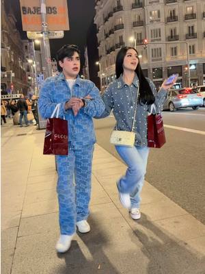 A post by @elmaxitolives on TikTok caption: A esto vine a Madrid 🇪🇸 