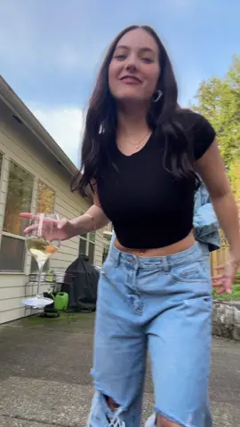 A post by @sassysearle on TikTok