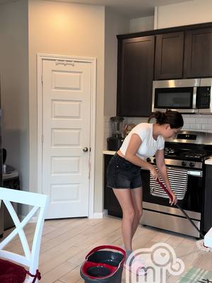 A post by @mariajessica16 on TikTok caption: Sábado, ya recuperé las energías jeje #blog #cleaning #cocina 