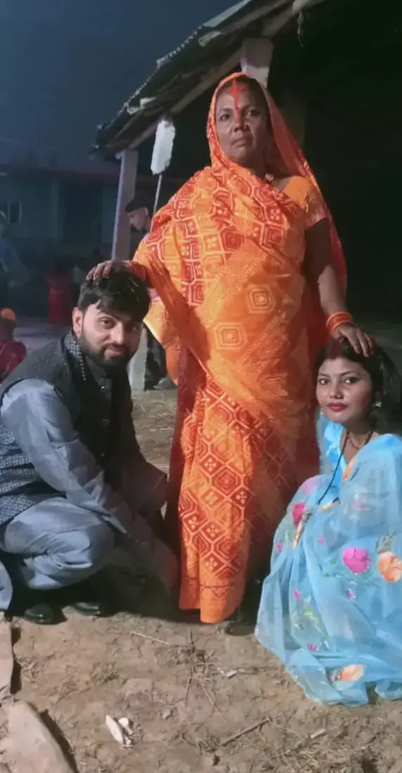 A post by @kajalkm2 on TikTok caption: #Love you maa 🙏♥️😘#kajal mandal 2 