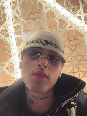 A post by @tiagottia on TikTok caption: Q ganas de una santa🥵😂