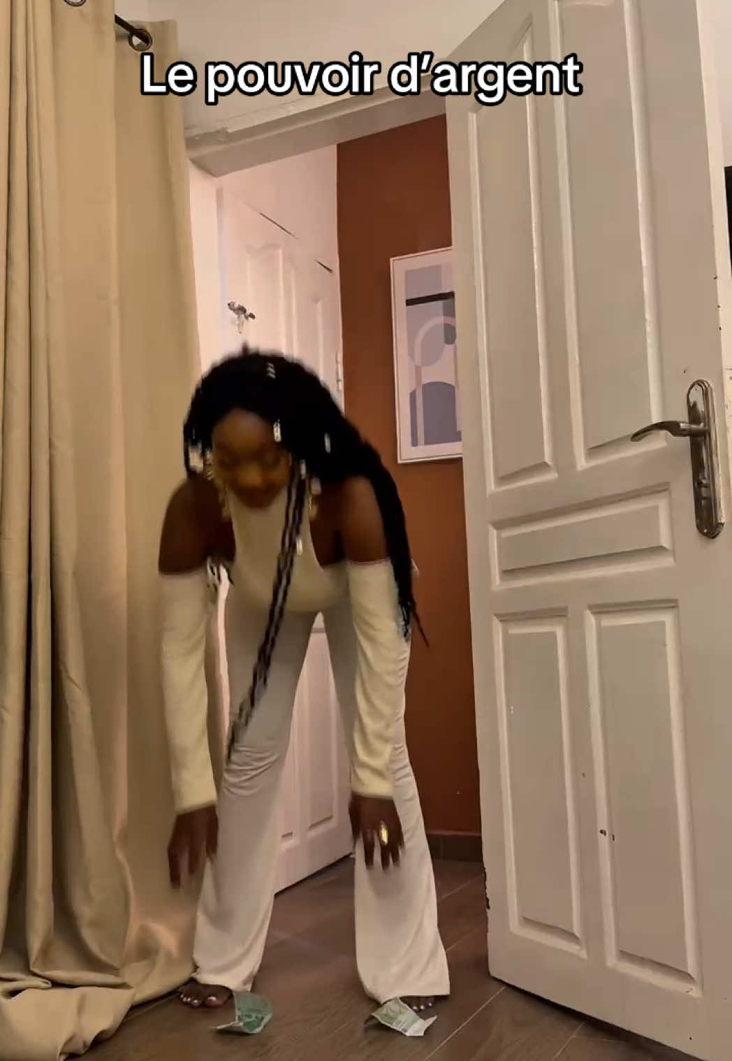 A post by @nicapol21 on TikTok caption: C’est ça 🤣🤣🤣