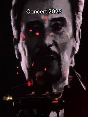 A post by @bandanarouge_ on TikTok caption: #davidhallyday #johnnyhallyday #emotion 