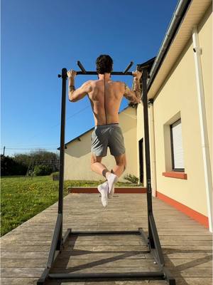 A post by @levraibouseuhh on TikTok caption: Tractions pronation pas encore super mega à l’aise  Qui se leste ici ?