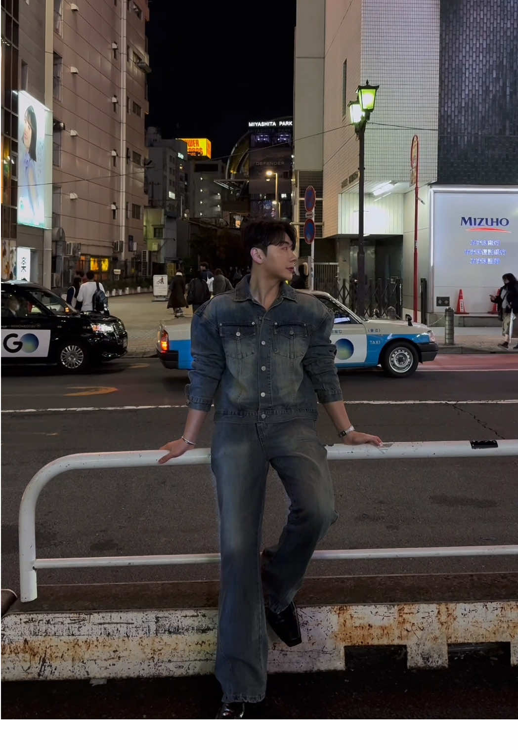 A post by @atmosxaren on TikTok caption: Im in JAPAN #travel #japan #koreamodel #kbeauty #trend 