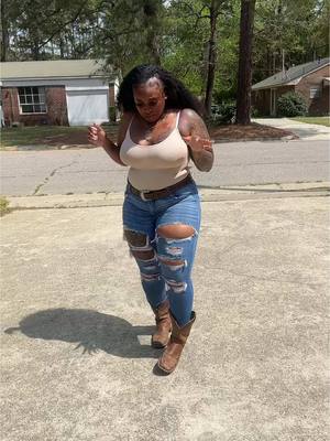 A post by @zhykeriah on TikTok caption: DC:@too.gl074 @S DOTT 🔥 #fypシ゚viral 
