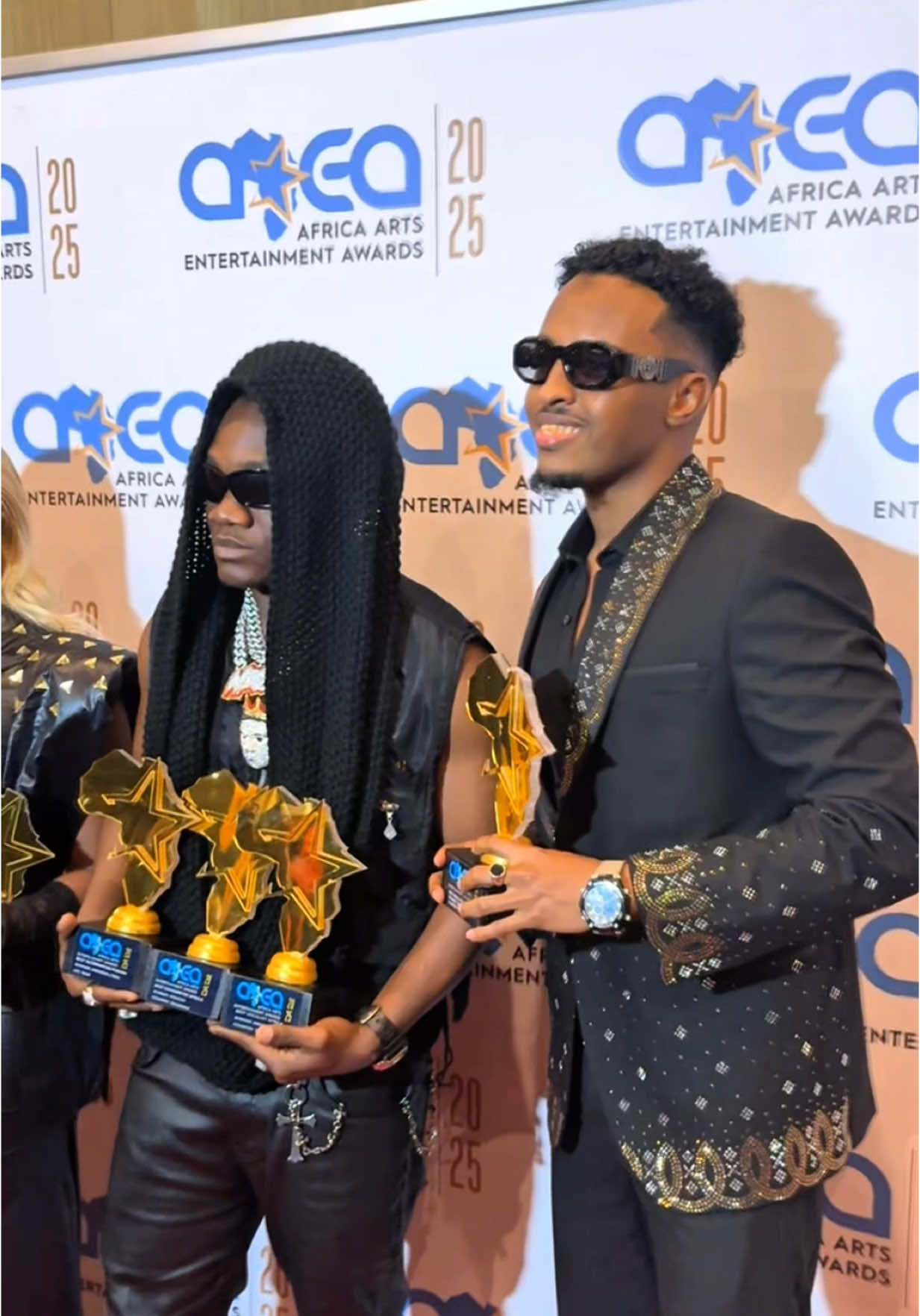 A post by @saalah_sanaag1 on TikTok caption: All we are children of Africa. Lets collaborate my brother @Mbosso Khan ❤️ #salahsanaag #somalimusic #africamusic 