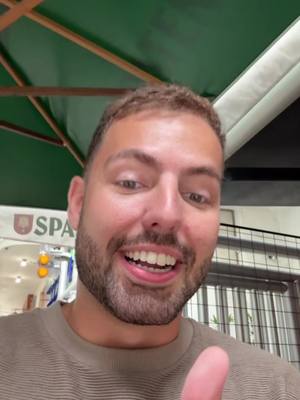 A post by @matheuscosta on TikTok caption: Ontem eu estava falando justamente sobre o tempo que eu gasto legendando meus vídeos, um trabalho manual onde coloco emojis, aumento a fonte, diminuo, coloco no tempo certo, troco o idioma, tento transcrever todas as emoções que se passam na imagem! E hoje, Deus me enviou o Luiz Gustavo que veio me mostrar como esse trabalho compensa, e veio me elogiar justamente por isso, por se sentir incluído em minhas brincadeiras. Acessibilidade à informação e inclusão social deveria ser pauta de todos. Desde a primeira brincadeira com meu pai eu faço questão de legendar os vídeos, e se eu não tiver tempo pra fazer eu posto depois, afinal, brincadeira boa é aquela que todos podem brincar! Esse relato me encheu de felicidade e certeza de estar no caminho certo, espero que essa mensagem do Luiz influencie mais e mais criadores de conteúdo ❤️