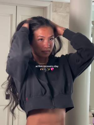 A post by @marissamcnamaraa on TikTok caption: my active recovery day 🤝🏼 @NordicTrack 2450 treadmill #activerecovery #gymmotivation #ad #nordictrack #fyp #restday 