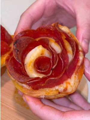 A post by @grubspot on TikTok caption: These were so good #grubspot #Pizza #recipe #cooking #foodtiktok #fyp 