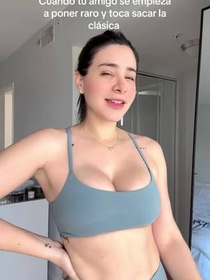 A post by @machikayt on TikTok caption: Y es que una amistad dura mas 😮‍💨😎