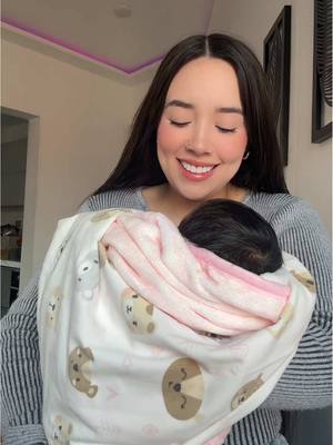 A post by @nicolebernaal on TikTok caption: Ya regresé con mi bebé Celeste🤱🏻🩷😭 #parati 