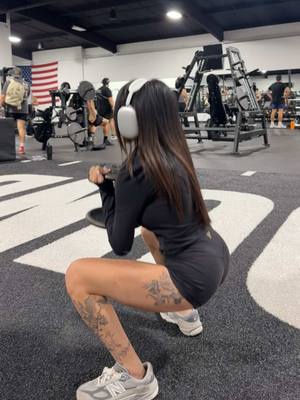 A post by @jenniferngo on TikTok caption: we outsideee in the gym #gymmotivation 