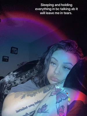 A post by @preslie.jade2002 on TikTok caption: #lgbt🌈 #fyp #foryoupage 