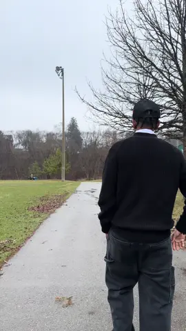 A post by @ on TikTok caption: Behind The scene 🎬😆 #fyp #foryoupage❤️❤️ #somalitiktok #somali #fypdong #somalia #canada_life🇨🇦 #torontolife #xamar #ciyaalxamar #tiktoksomalia #tiktoksomali #viral_video #muqdisho #fördig #trendingvideo #somaliproud #likе 