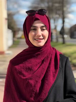A post by @roohzay007 on TikTok caption: 💞Heart touching Farsi poetry💞 #poetry #farsitiktok #afghan #afghanboy #afghangirl #afghanpoetry #videoviral #fyp #fouryou 