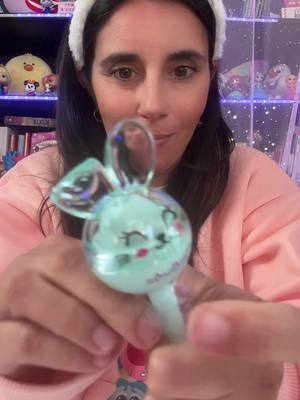 A post by @lauraegiulia_ on TikTok caption: Se un coniglietto 🐰 a Pasqua riceverò, tanto brava io sarò!
