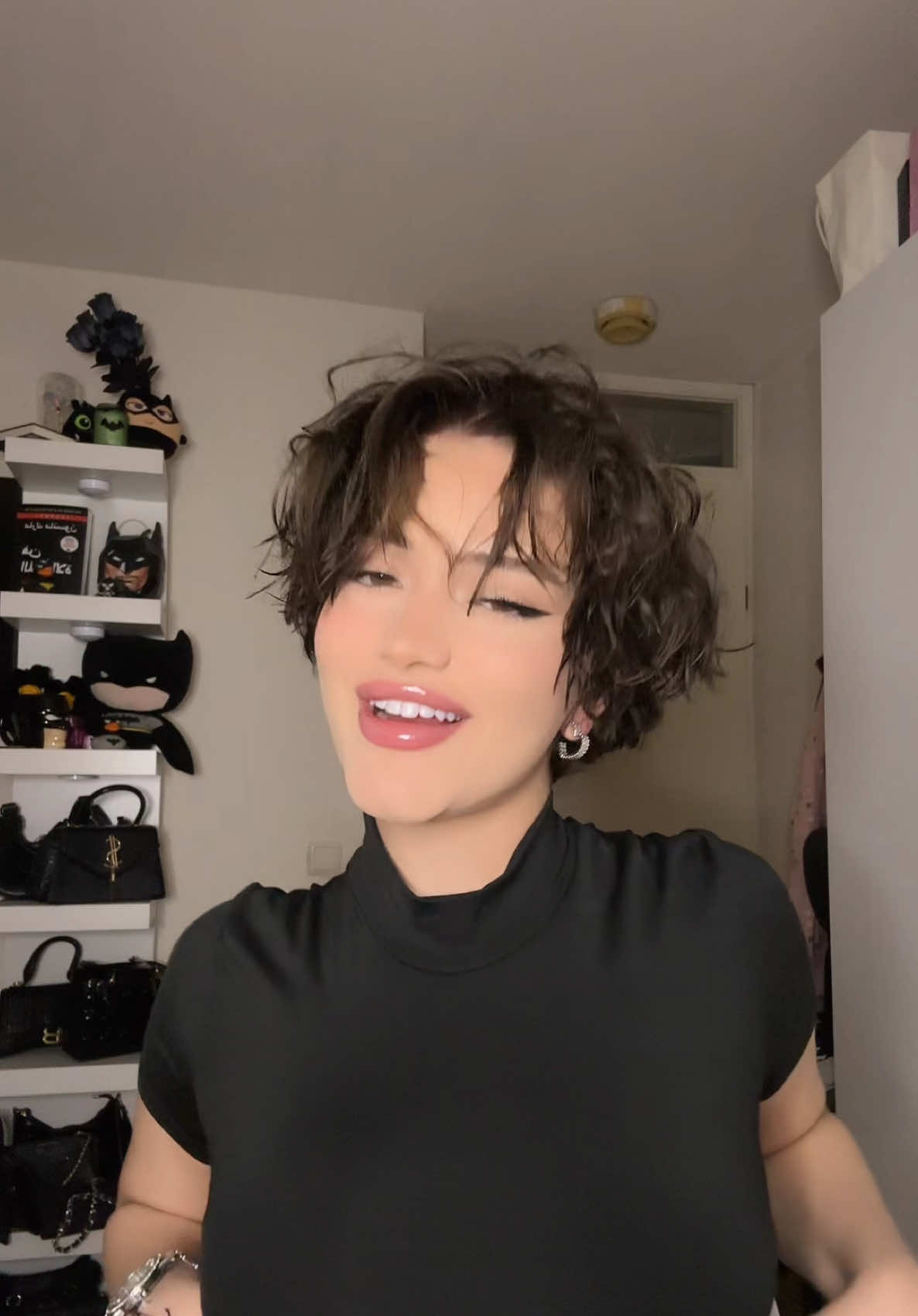 A post by @naya_asad1 on TikTok caption: زمان عن هل غنية 😔 #نايا #naya_asad 