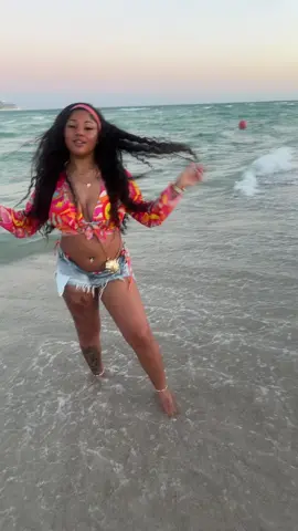 A post by @taniahunter on TikTok caption: We love Miami 😂😂😩 #fyp #girlstrip #miamibeach 