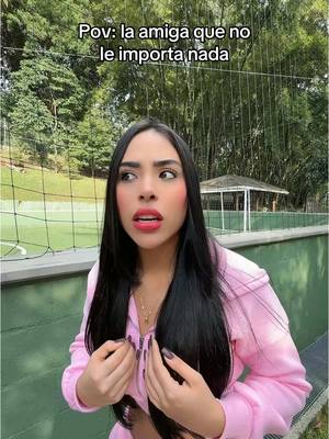 A post by @gemelasabello2 on TikTok caption: Etiquétala 🤣