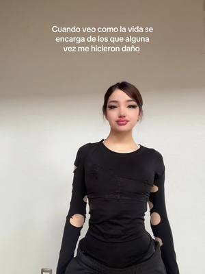 A post by @.marianay on TikTok caption: El bonito karma:)