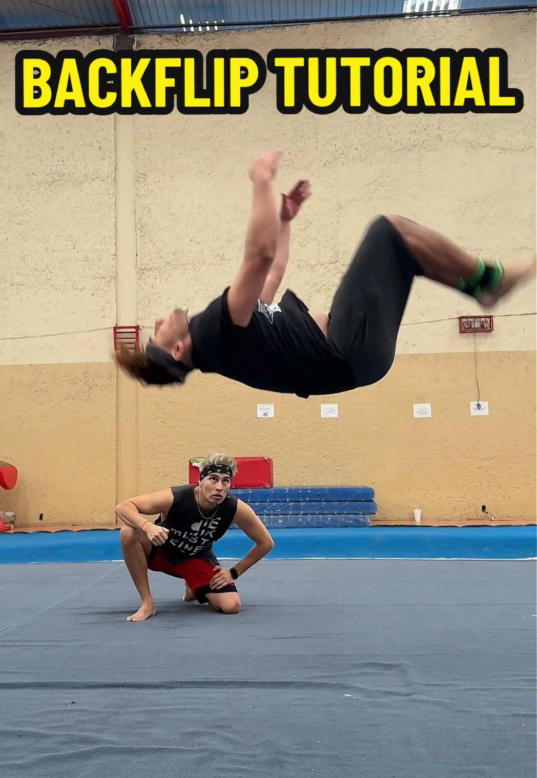 A post by @alex_destreza on TikTok caption: Entrenamiento para hacer BACKFLIP 🔥 #gymnastics  #parkour  #TikTokDeportes 