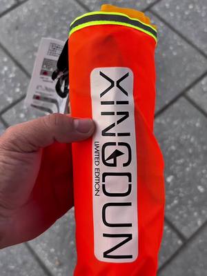A post by @dansurtiktok on TikTok caption: Compra el tu yo #lifebuoy #salvavidas #tiktokshopfinds #summer #alberca #emergency 