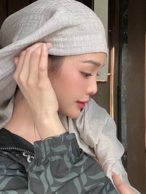 A post by @engfa32 on TikTok caption: เล่นผ้า ❌ เล่นม่าน ✅ #อิงฟ้าวราหะ #อิงฟ้ามหาชน #engfawaraha 