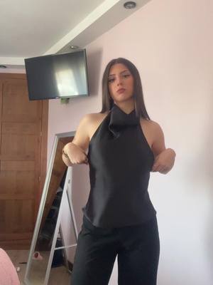 A post by @_juliiaaa_14 on TikTok