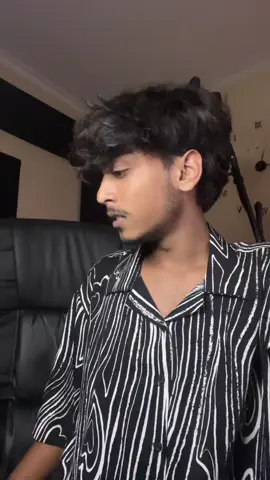 A post by @suwahas_dineth on TikTok caption: අය්යො මොකද මේ💔😂#suwahasdineth #sandasi #trending #fypシ゚viral #fyp 