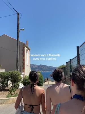A post by @celiaa.dunand on TikTok caption: svp 🙏🙏 #fyp #marseille #pourtoii #éte 