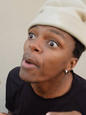 A post by @gift_manando on TikTok caption: 😂😂🇿🇦aii sound @bataungartstudios #giftmanando 