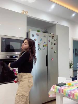 A post by @gersaaa2 on TikTok caption: Punet cdo dit krejt nga e para 😩🫣