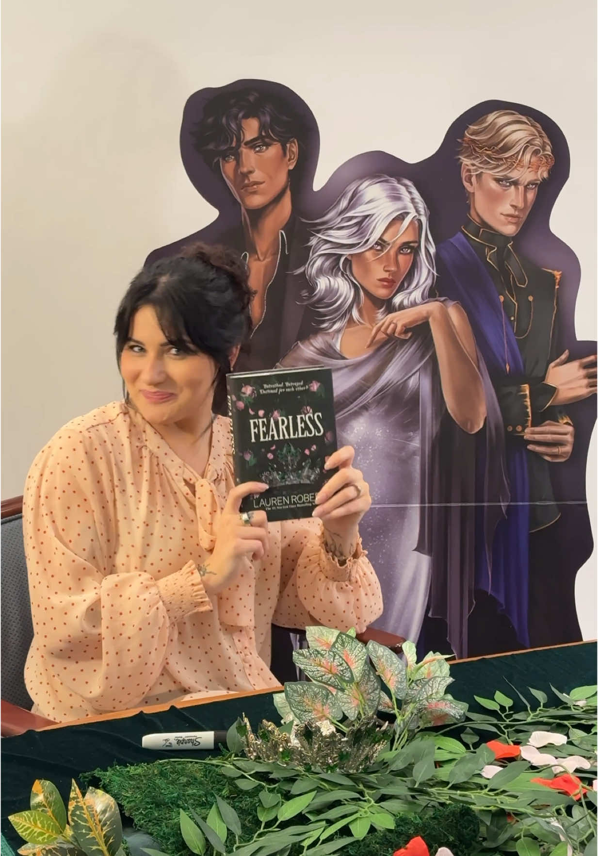 A post by @laurenrobertslibrary on TikTok caption: In case you didn’t hear… FEARLESS IS OUT NOW‼️ #bookish #powerlessseries #powerlesslaurenroberts #BookTok 