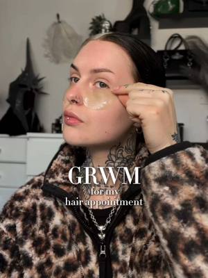 A post by @izzysiim on TikTok caption: I haven't had a haircut for a LONG while 😅  Face cream @Kiehl's Since 1851  SPF @BEAUTY BAY  Skin tint @elfcosmetics  Mascara @meltcosmetics  Setting powder @No7  Lip balm @Yepoda  Top @Pull&Bear  Trousers @asos  Shoes nakedwolfe Hoodie @asos Leather jacket @COTTON ON  #alttiktok #alternativegirl #alternativegirl #althair #splithairdye #grwm #alternativehair #vlog #grunge #grungehair 