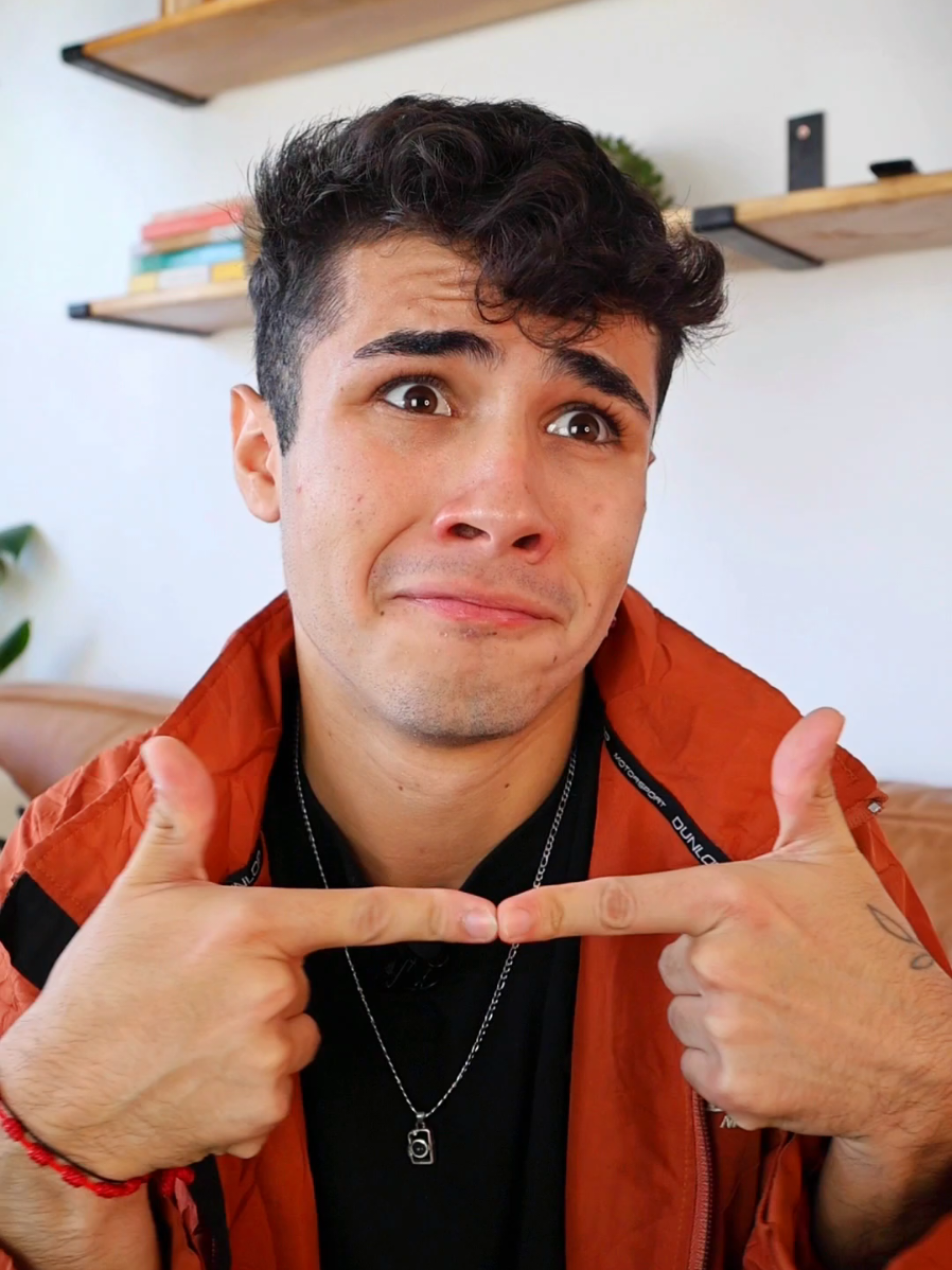 A post by @benjaberum on TikTok caption: Yo soy pésimo con los nombres 🤘😔😳 y ustedes? 🤠🥬✨️