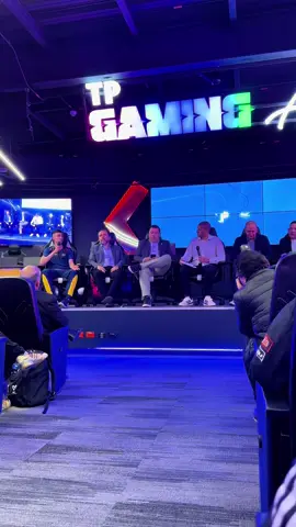 A post by @olimpicocol on TikTok caption: 🇨🇴 Colombia reconoce oficialmente los Esports como deporte 🎮