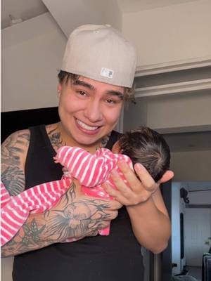 A post by @christianfabiannn on TikTok caption: Te amo hija 🩷 eres mi vida✨ @Nicole Bernal ✨✨ #parati 