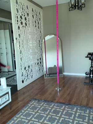 A post by @melekazad on TikTok caption: Çok eğlenceli bence 😂