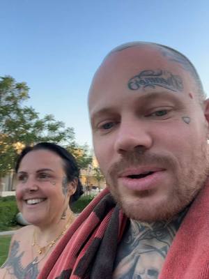 A post by @twdreams on TikTok caption: Réponse à @Tony Hélin faut patienter, ça se construit pas comme ça 😅 ##dubai