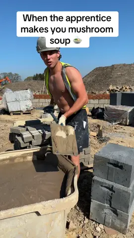 A post by @trenchkidbricklaying on TikTok caption: #apprenticelife #bricktok 