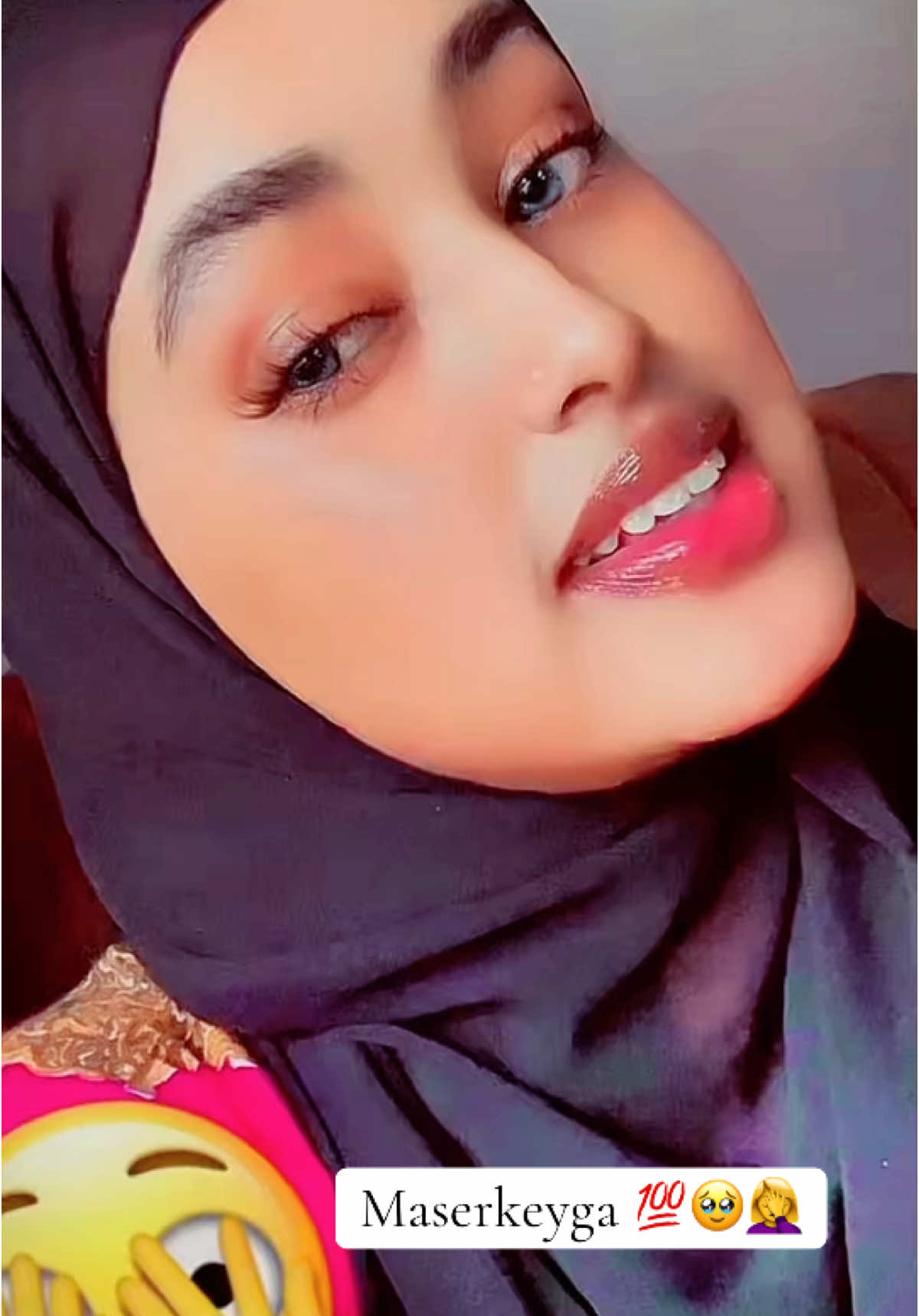 A post by @khadrabid1 on TikTok caption: #CapCut #puntlander🇸🇱 #somalitiktok12 ❤️‍🔥🥀💣