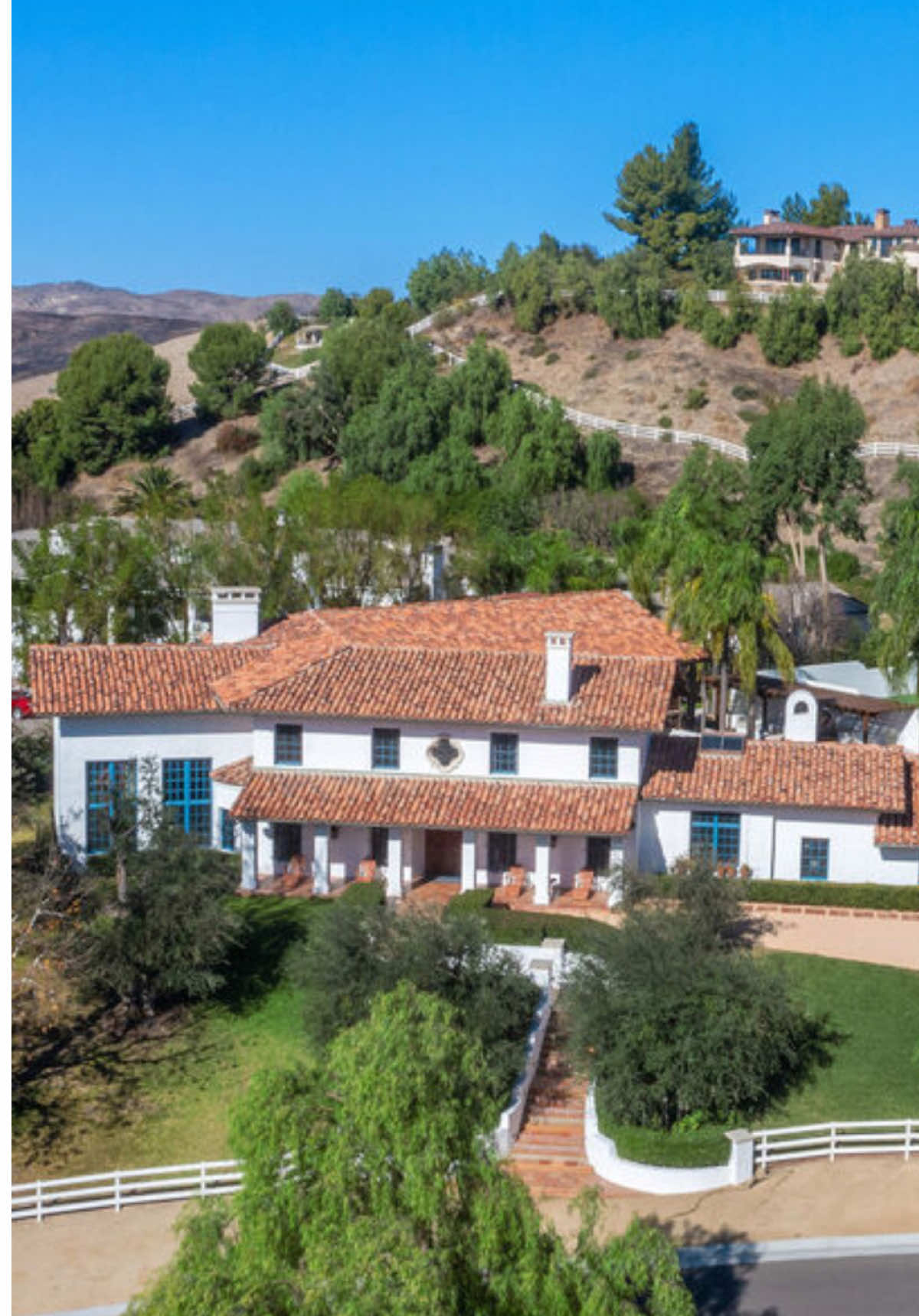 A post by @luxlistings on TikTok caption: Would you spend $55,000/Month to live here in Calabasas, CA? #luxuryhome #calabasas #luxurylistings #california 