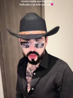 A post by @elmaxitolives on TikTok caption: Con amor para mis chicas 🩷