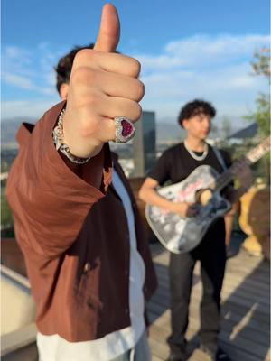 A post by @xaviiiofficial on TikTok caption: Hija de papi 🔜 4/17