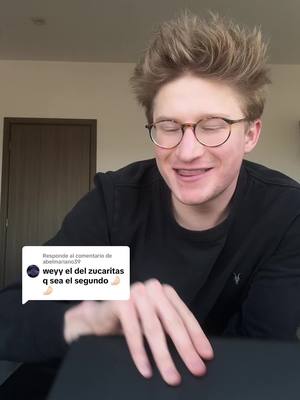 A post by @alextachers on TikTok caption: Respuesta a @abelmariano39 día 2 reaccionando a mis vines 📱🐯