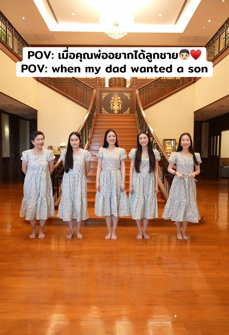 A post by @sunflowava on TikTok caption: เมื่อคุณพ่ออยากได้ลูกชาย แต่ได้สี่สาวแทนน~ 👨🏻👩🏻♥️👧🏻👧🏻👧🏻👧🏻 When my dad wanted a son but we turned out to be 4 fierce daughters hehe 🖤🖤 #sunflowava #เอวา #viralvideo #บ้าน13ชั้น #family #daughter #love #mother #father #home #sister #earnverapuchong 