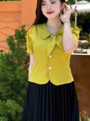 A post by @thu_cung_333 on TikTok caption: Bộ đồ thời trang ZUMY áo và chân váy nữ tai thỏ SETHO89 trẻ trung - Top, Women #mua #video #xuhuong #xuhuongtiktok #thoitrangcongso #quanao #thoitrang #monkey 